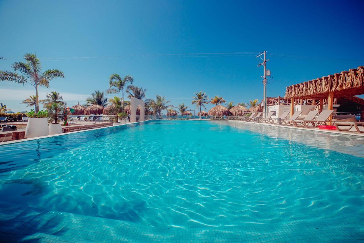 Loa Tolu By Bernalo Hotels Exteriör bild